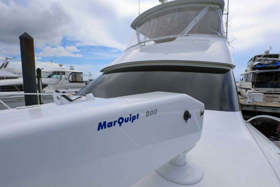 2005 Viking 48 Convertible