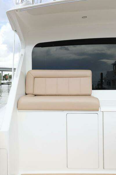 2005 Viking 48 Convertible