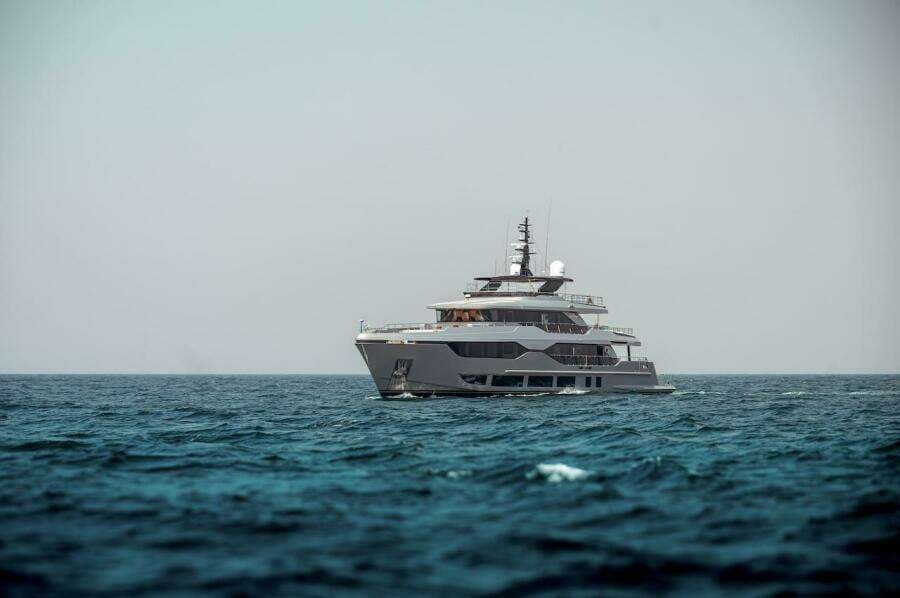 Luxury Majesty 120 yacht cruising on open sea, 2025 model.