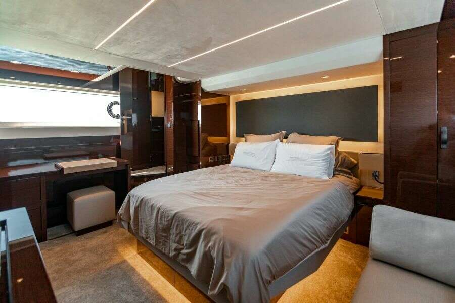 2020 Prestige 630 FB  Master Stateroom