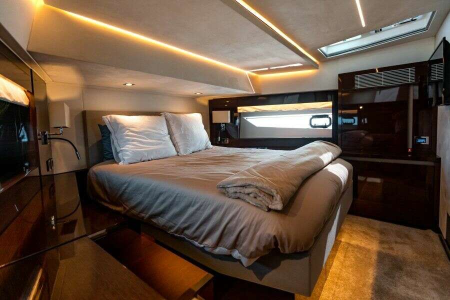 2020 Prestige 630 FB  VIP Stateroom