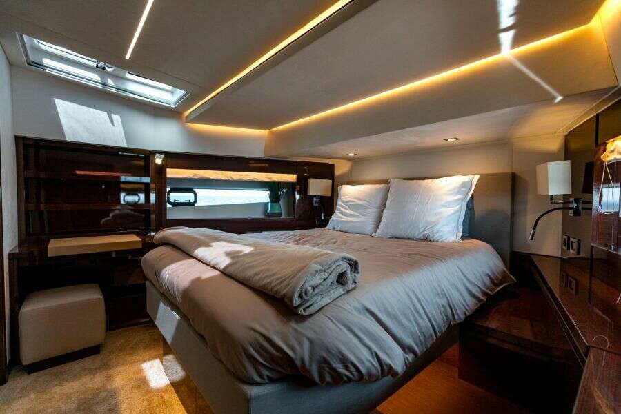 2020 Prestige 630 FB  VIP Stateroom 1