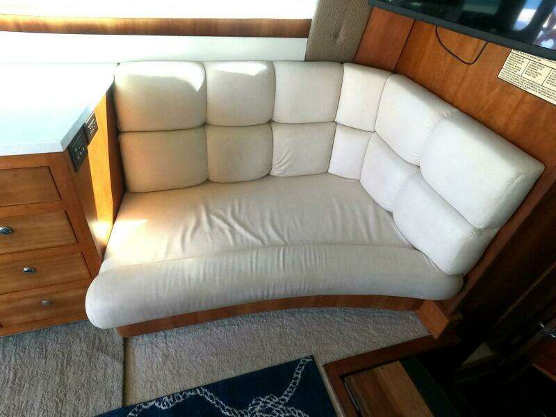 2002 Luhrs 34 Convertible