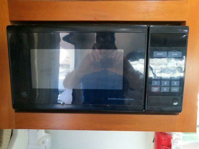 2002 Luhrs 34 Convertible