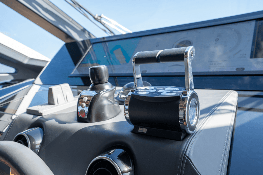 2022 Azimut S10