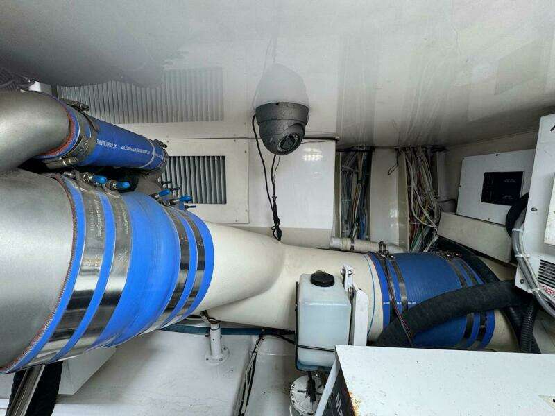 2007 Viking 52 Convertible