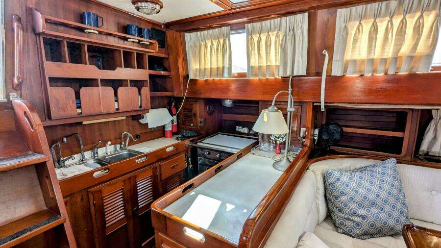 1982 Transpacific Marine 49