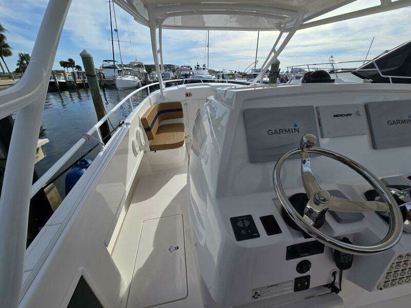 2018 Intrepid 375 Walkaround