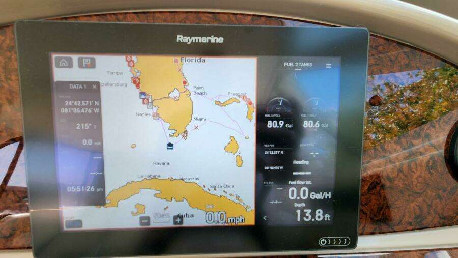 Raymarine Plotter