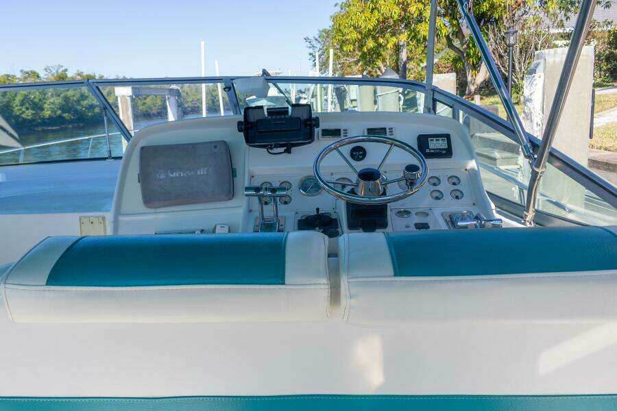 1995 Cruisers ESPRIT 3570