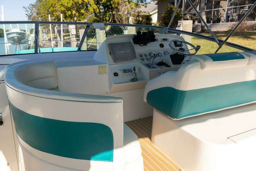 1995 Cruisers ESPRIT 3570