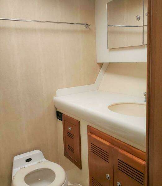 2003 Cabo Flybridge Sportfish