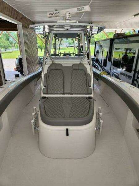 2023 Front Runner 36 CC