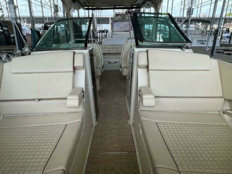 2020 Chris-Craft Launch 31 GT