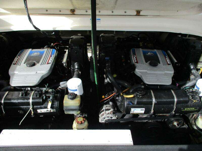 2010 Sea Ray 300 SLX