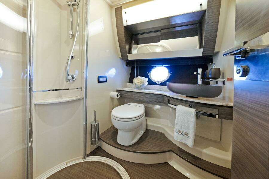 2017 Azimut 60 Flybridge