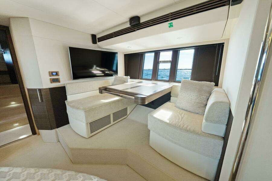 2017 Azimut 60 Flybridge