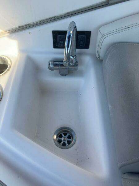 2015 Regal 28 Express