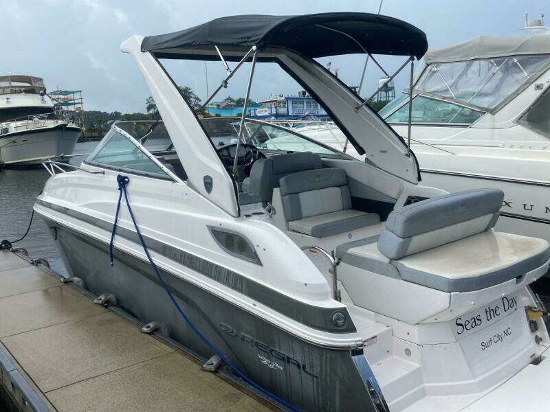 2015 Regal 28 Express