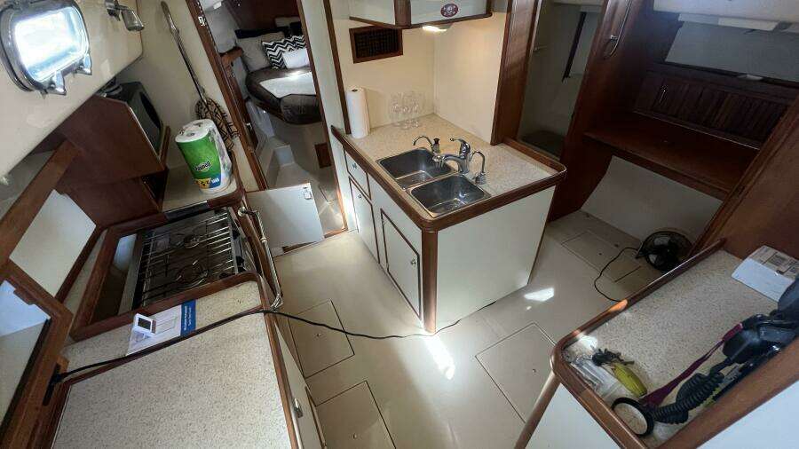 2008 Island Packet SP Cruiser / Motorsailer