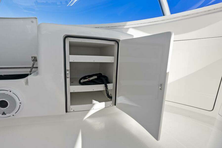 2019 Viking 80 Convertible