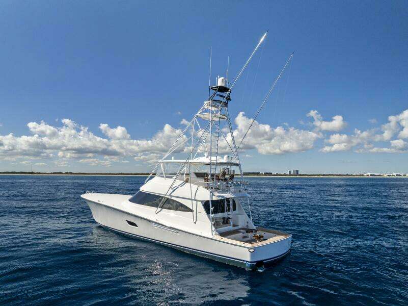 2019 Viking 80 Convertible