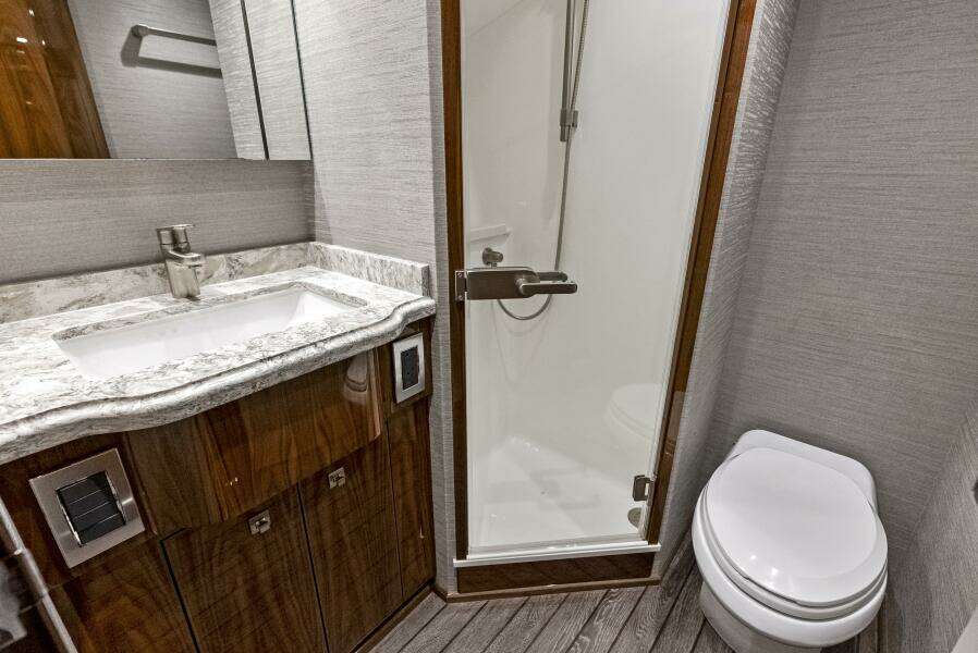 2019 Viking 80 Convertible