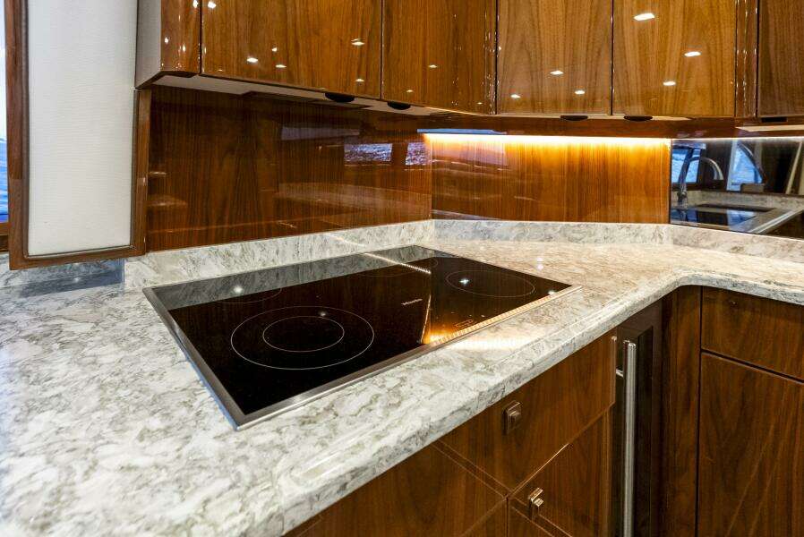 2019 Viking 80 Convertible