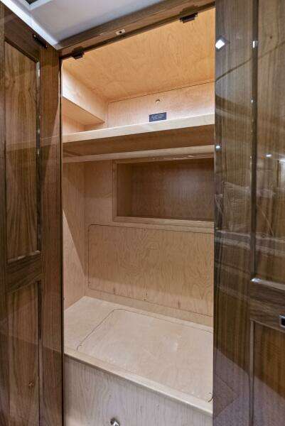 2019 Viking 80 Convertible