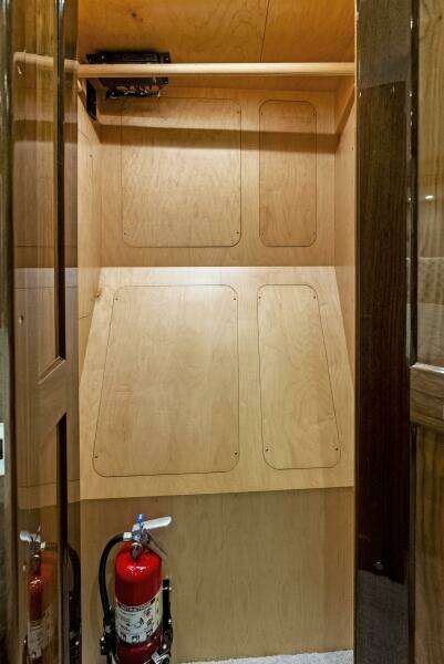 2019 Viking 80 Convertible