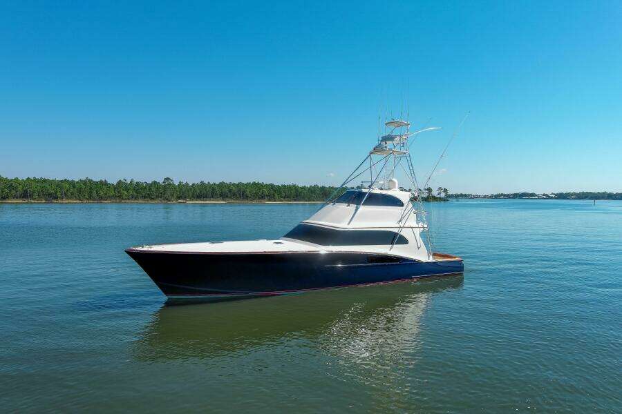 2005 76 Whiticar Enclosed Bridge Badonkadonk Exterior Profile (4)