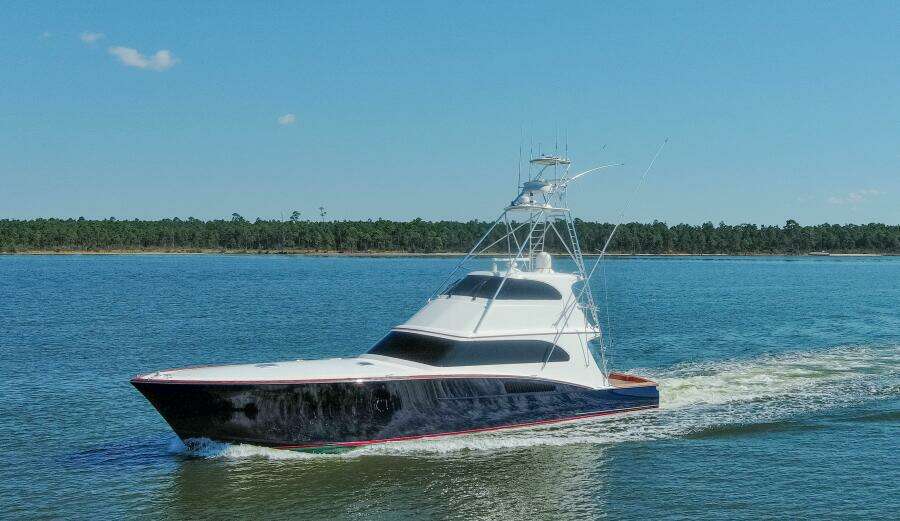 2005 76 Whiticar Enclosed Bridge Badonkadonk Exterior Profile (7)