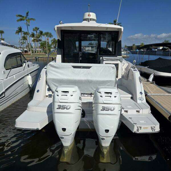 2020 Four Winns V355 Coupe OB