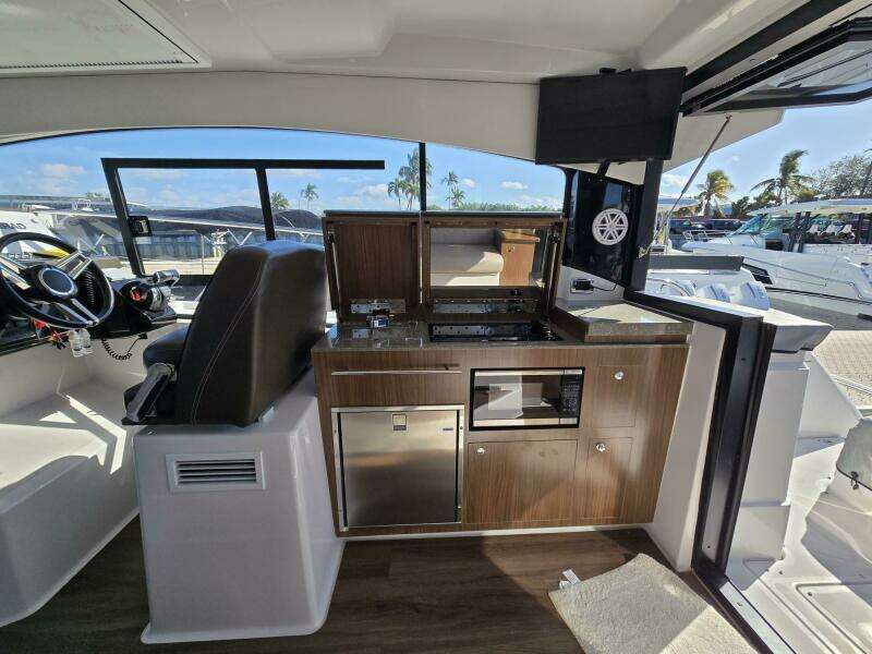 2020 Four Winns V355 Coupe OB