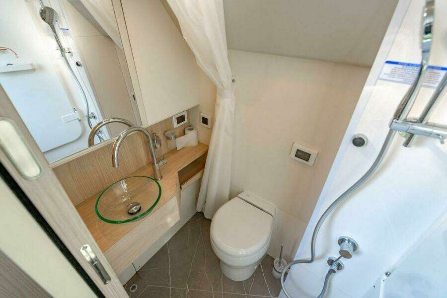 Absolute 64 - Kingship - Head