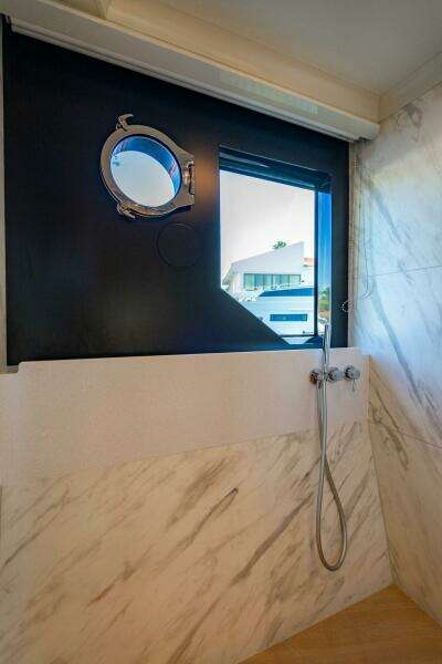 Absolute 64 - Kingship - Master Head