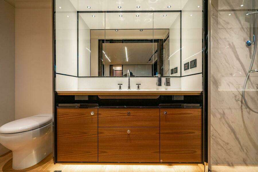 Absolute 64 - Kingship - Master Head