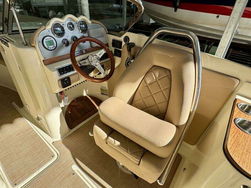 2018 Chris-Craft Launch 27 Heritage Trim Edition - Surf