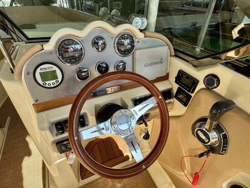 2018 Chris-Craft Launch 27 Heritage Trim Edition - Surf