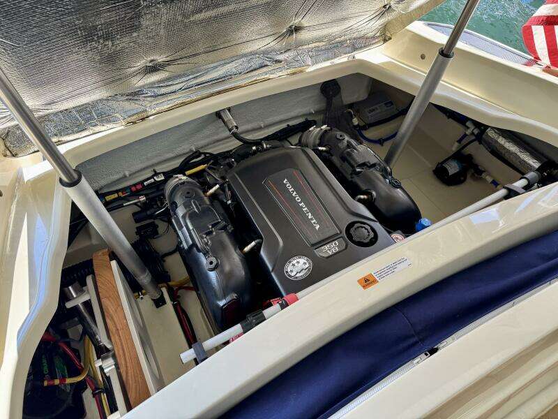 2018 Chris-Craft Launch 27 Heritage Trim Edition - Surf