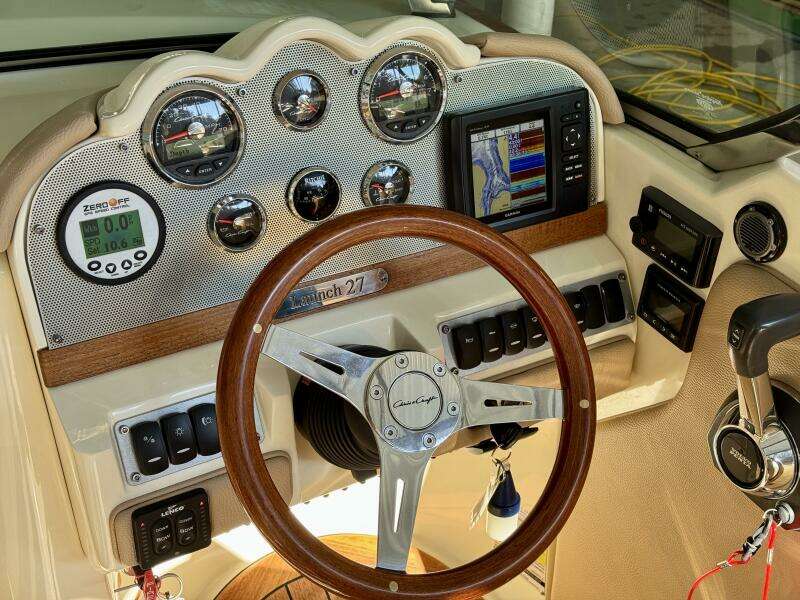 2018 Chris-Craft Launch 27 Heritage Trim Edition - Surf