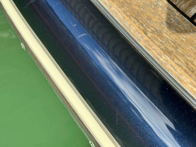 2018 Chris-Craft Launch 27 Heritage Trim Edition - Surf