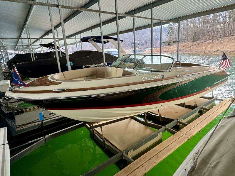 2018 Chris-Craft Launch 27 Heritage Trim Edition - Surf