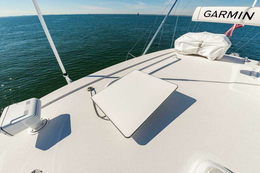 2008 Hatteras 64 Enclosed Bridge