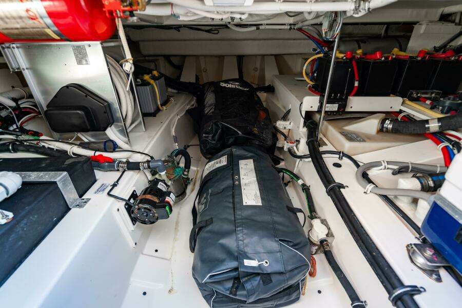 2022 Tiara Yachts 43 LS