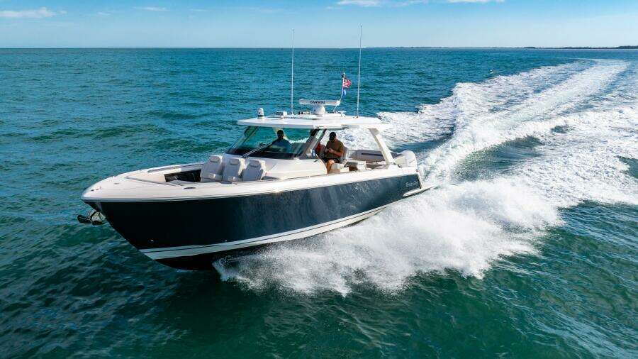 2022 Tiara Yachts 43 LS