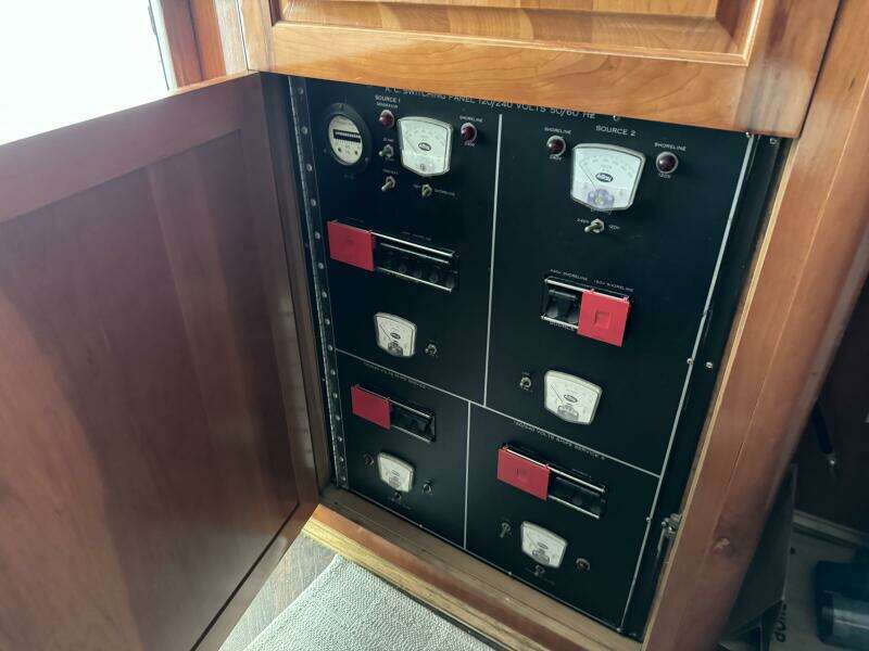 1980 Hatteras CONVERTIBLE