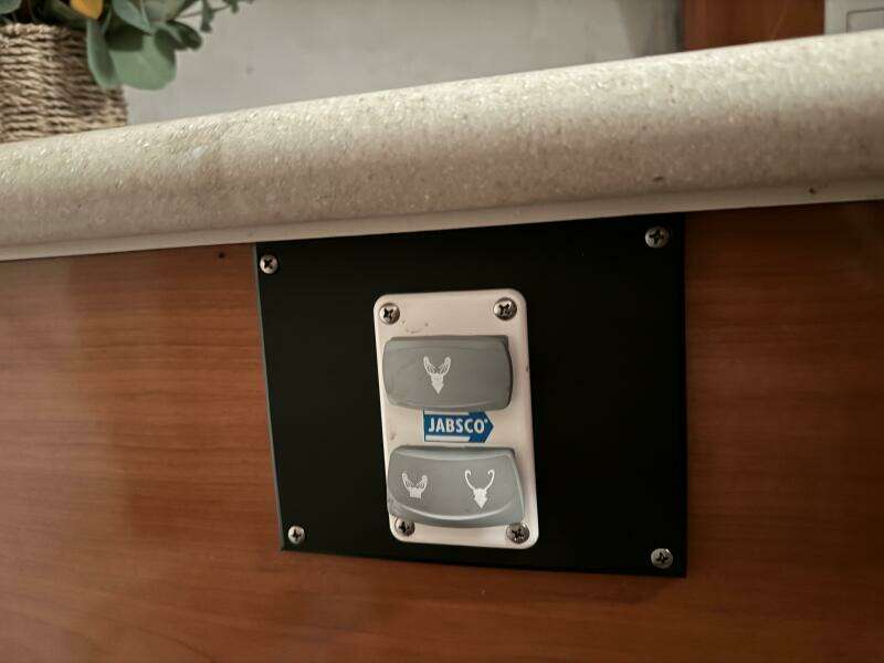 1980 Hatteras CONVERTIBLE