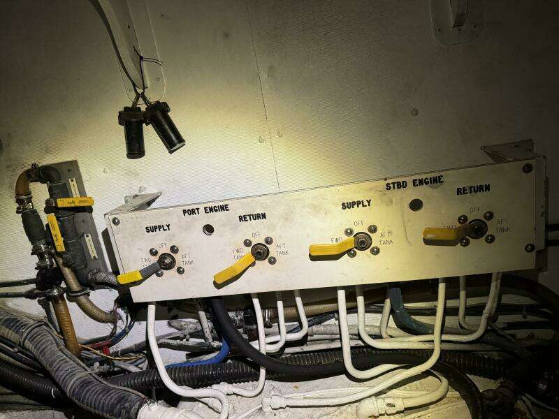 1980 Hatteras CONVERTIBLE