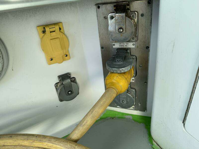 1980 Hatteras CONVERTIBLE